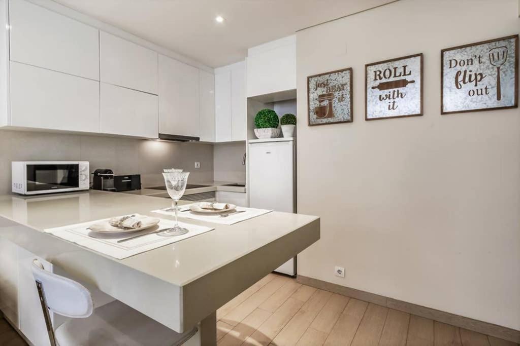 Inloveapartments - City Center With Charm ลิสบอน ภายนอก รูปภาพ