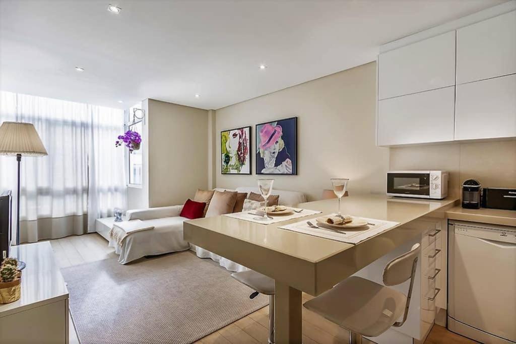 Inloveapartments - City Center With Charm ลิสบอน ภายนอก รูปภาพ